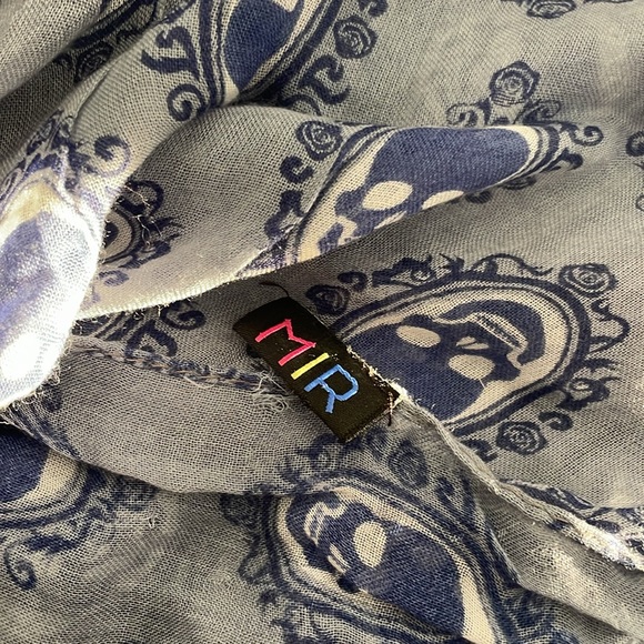 MIR Skull Modal/Cashmere Lightweight Scarf - Picture 3 of 4